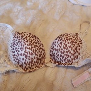 Victoria's secret leopard print bra 34B